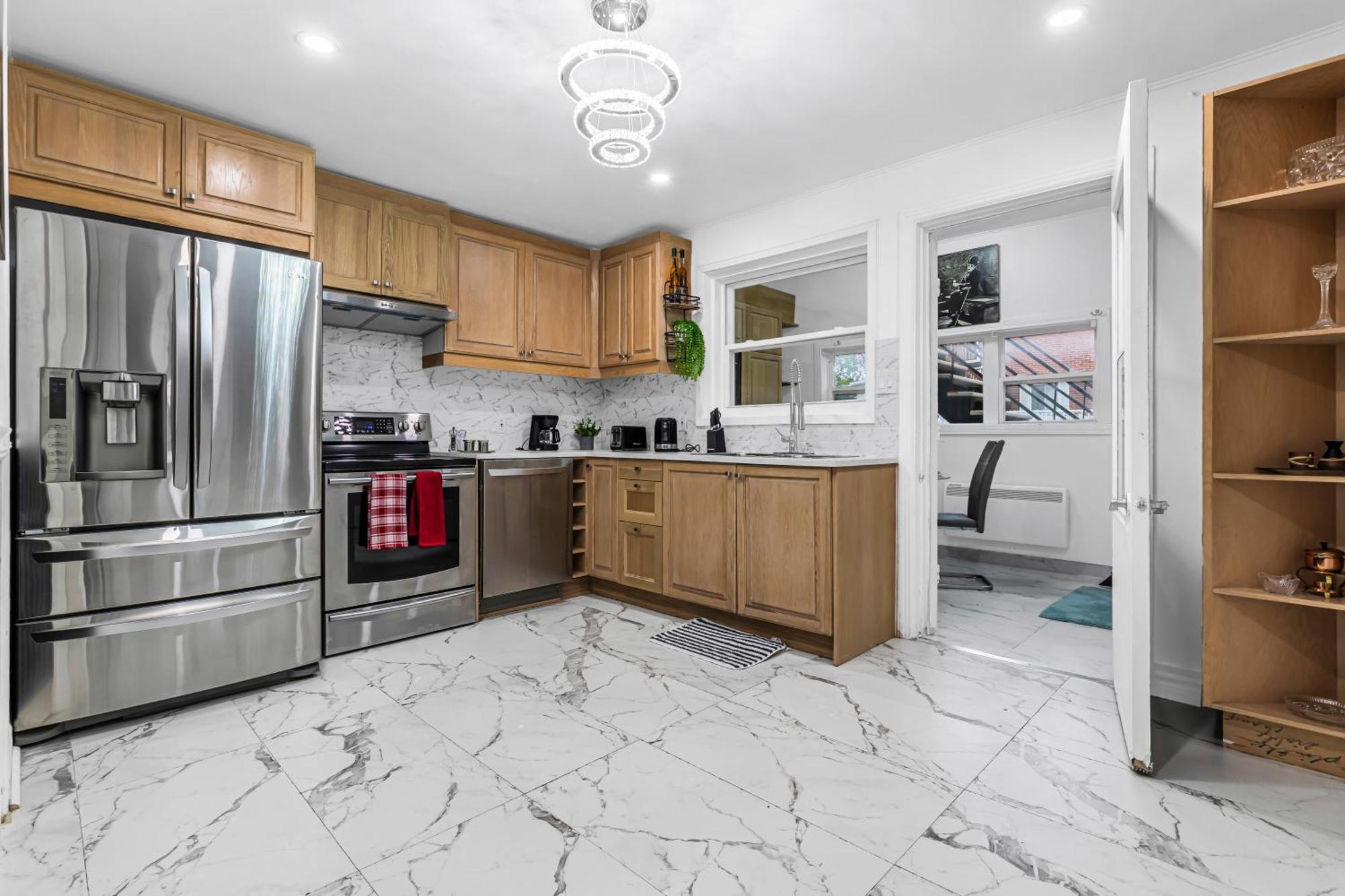 Beautiful 2 Bdr South Shore Montreal ลองกัยล์ ภายนอก รูปภาพ
